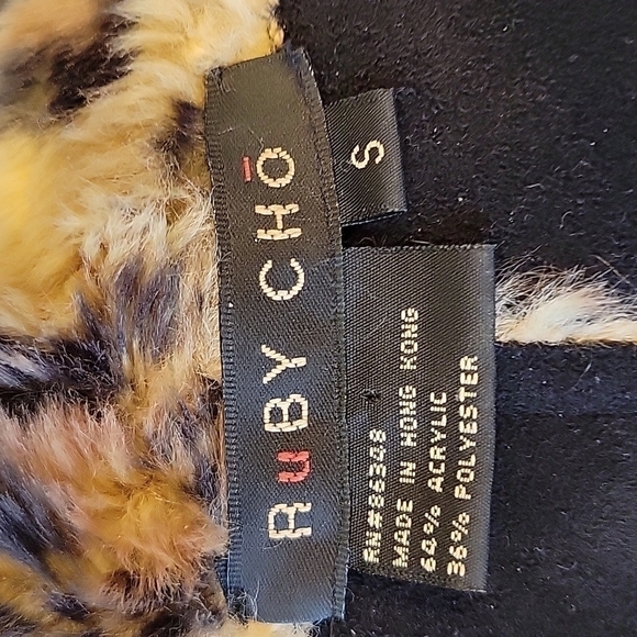 Ruby CHO leopard print fur vest with collar. Size is Small. Great condition. - Picture 7 of 8